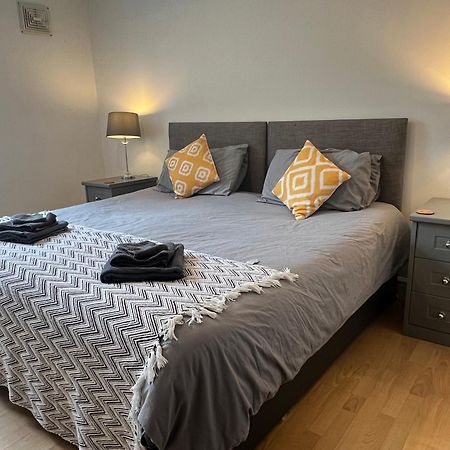 Spacious Ground Floor Suite Comfortably Sleeps Up To Eight Halifax Kültér fotó