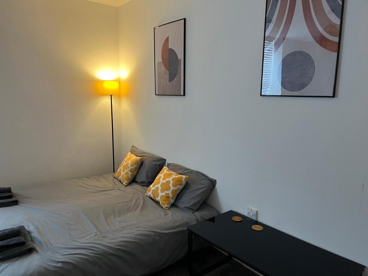 Spacious Ground Floor Suite Comfortably Sleeps Up To Eight Halifax Kültér fotó